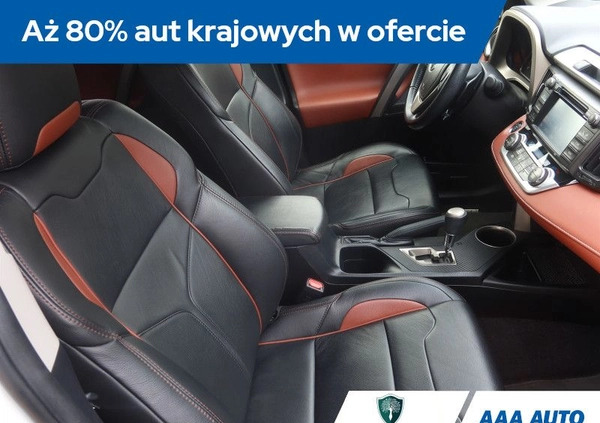 Toyota RAV4 cena 80000 przebieg: 104231, rok produkcji 2015 z Nowy Targ małe 191